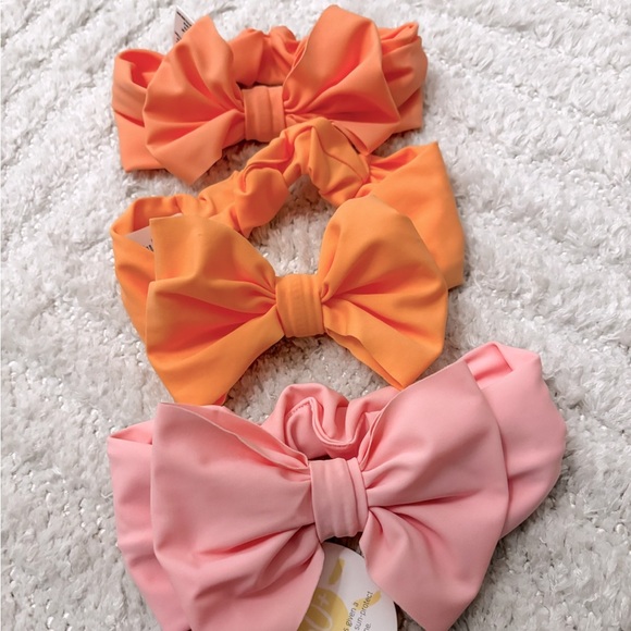 New! Ruffle Butts Swim Bow Headband - Set of Three 50SPF - Picture 4 of 4